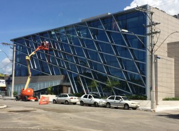 SEBRAE Vitória (em parceria com os arquitetos Carlos Eduardo Calmon e Heliomar Venâncio)